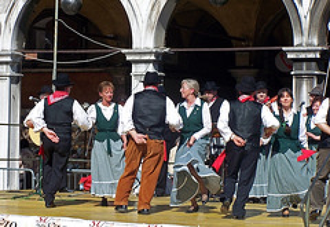 Feste In Viale D Annunzio