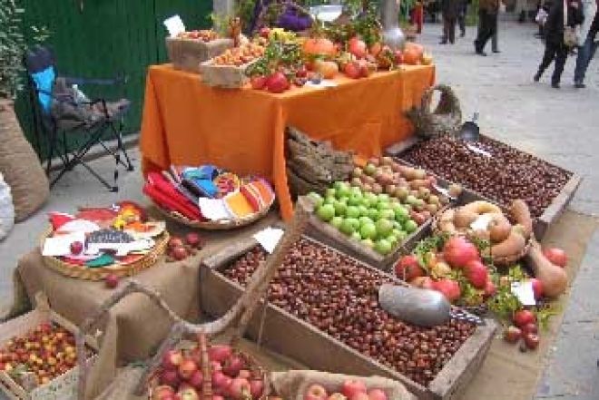 Sagra Dei Frutti Del Sottobosco E Dell'artigianato Artistico 