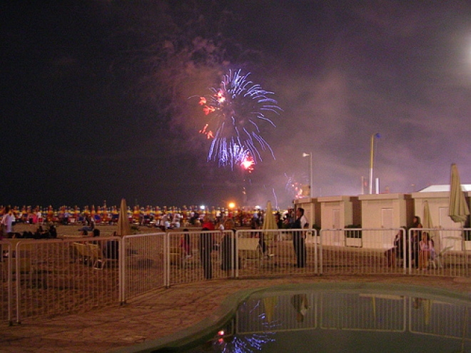 Apertura Locali Spiaggia Cattolica