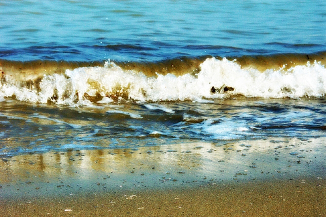 Mareggiata danneggia la Spiaggia