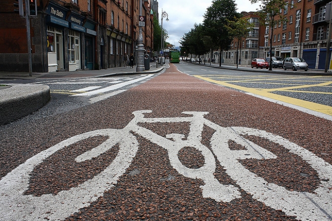 Nuova illuminazione pista ciclopedonale via Goethe