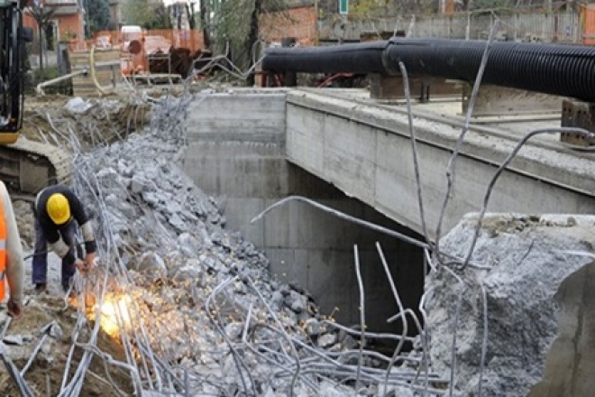 Problemi Viabilità Via Poerio Rimini