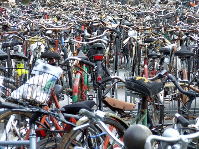 Sciame di biciclette riparte domenica dal centro